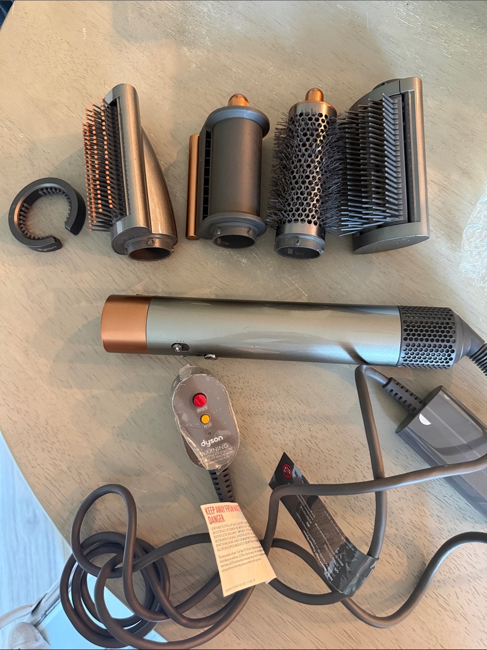 Dyson air wrap multi-styler